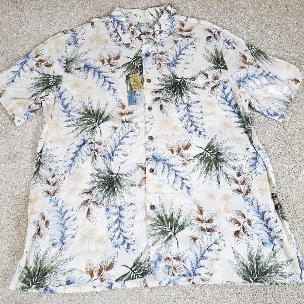 Batik Bay Men's Shirt Size XL Button Up Short Sleeve Floral Leaves NWTG